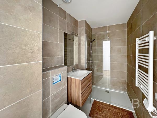 Nice Rimiez Studio Dernier Etage entièrement rénové avec Balcon