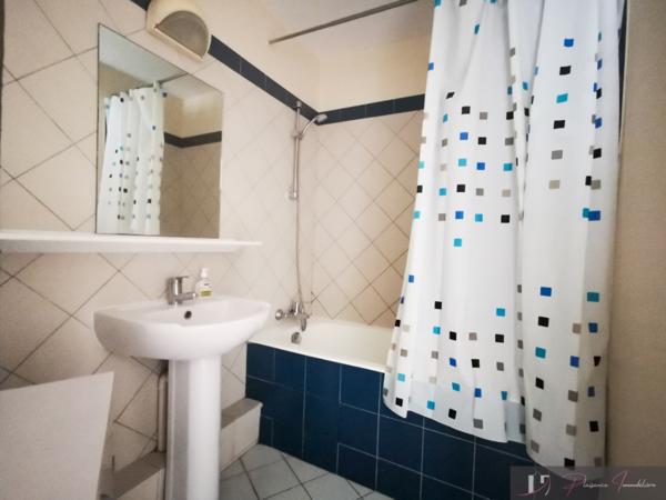 LES MINIMES APPARTEMENT T4 PIECES MEUBLE ETUDIANT  La rochelle