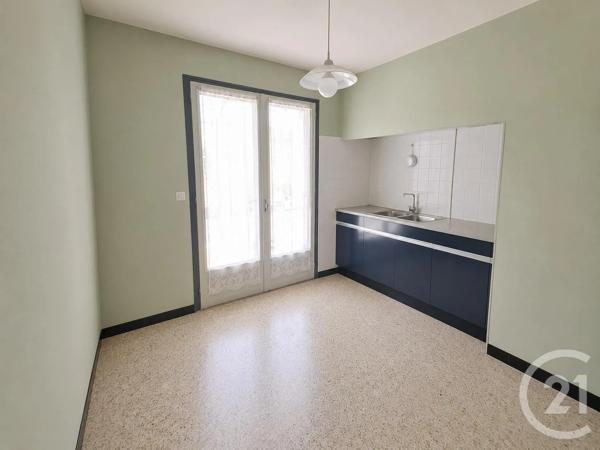 Maison à vendre  4 pièces - 96 m 2   CARBONNE  - 31