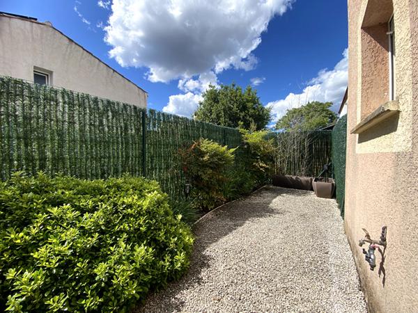 Appartement Grabels village 2 pièces 42 m2 en rez-de-jardin