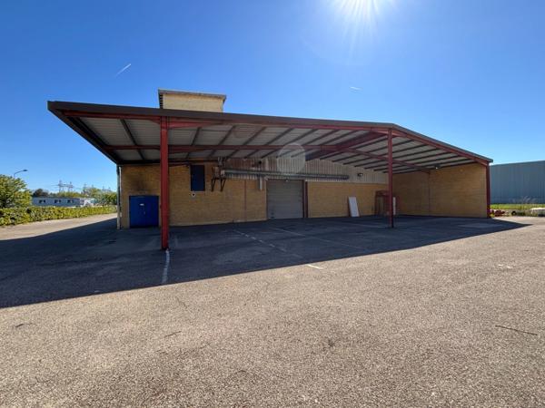 BÂTIMENT D’ACTIVITÉ INDÉPENDANT À VENDRE – 1 991 m² – TERRAIN 4 500 m² – ACCÈS A89 IMMÉDIAT – Lentilly