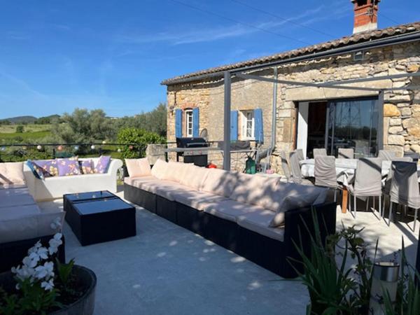 Maison en pierre avec piscine sur 8500 m² de terrain Bessas 10 pièce(s) 244 m2