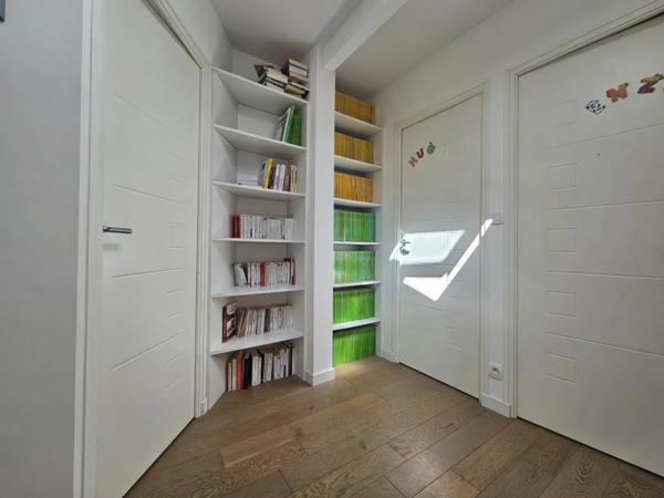 Maison
         5 pièces
        - 123 m² 325 500 € *