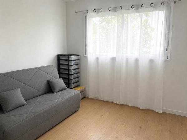 Maison
         5 pièces
        - 123 m² 325 500 € *