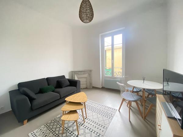 2 PICES MEUBLE - BAIL 9 MOIS