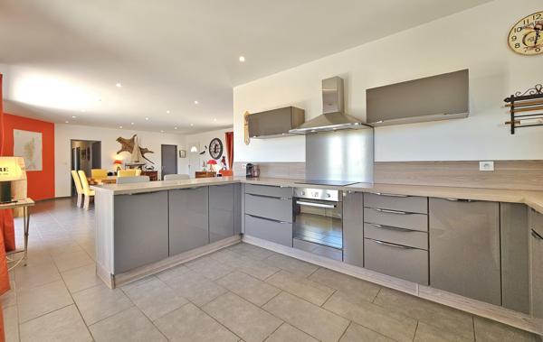 PROCHE AJACCIO AFA - Villa récente F5 + piscine Afa (20167)