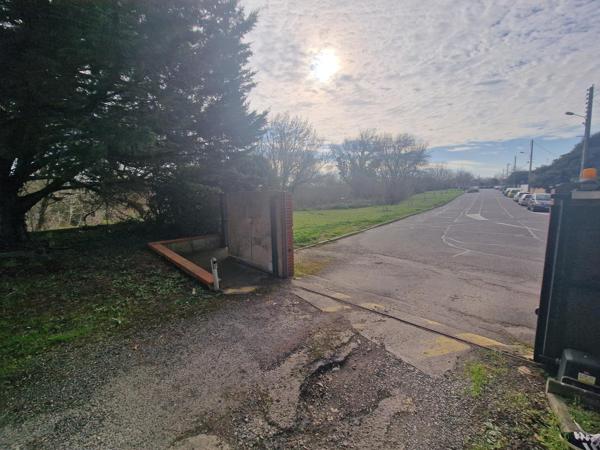 T3 lumineux avec 2 balcons, cave et parking – Muret centre