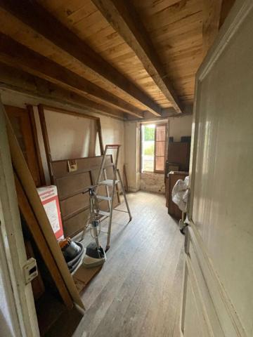 Longère à fort potentiel, Chateaumeillant 3 pièce(s) 56 m2