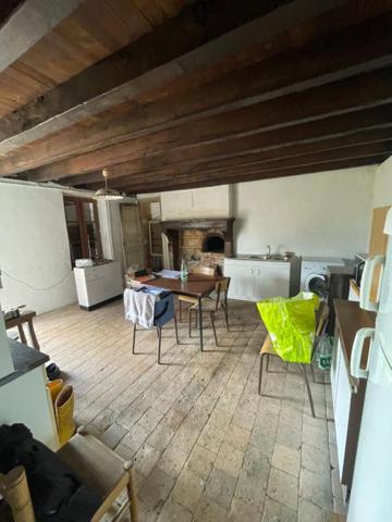 Longère à fort potentiel, Chateaumeillant 3 pièce(s) 56 m2