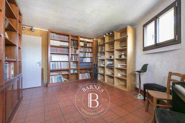 Chaville, Maison 5 Chambres -  180 m² à vendre