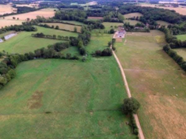 maison individuelle+ haras de 26 hectares à vendre