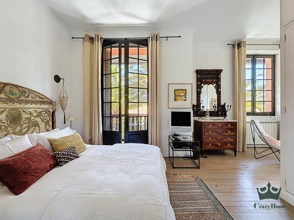 Maison 8 pièce(s) 7 chambre(s) 430 m²