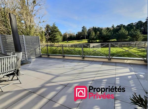 Superbe duplex 2 CHAMBRES , terrasse , garage et cave avec vue golf - 72.43 m2