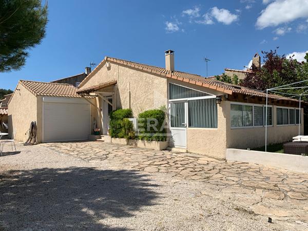 A VENDRE ROQUEFORT-LA -BEDOULE MAISON T3 DE  77 M² PLEIN PIED SUR 430 M² DE TERRAIN GARAGE