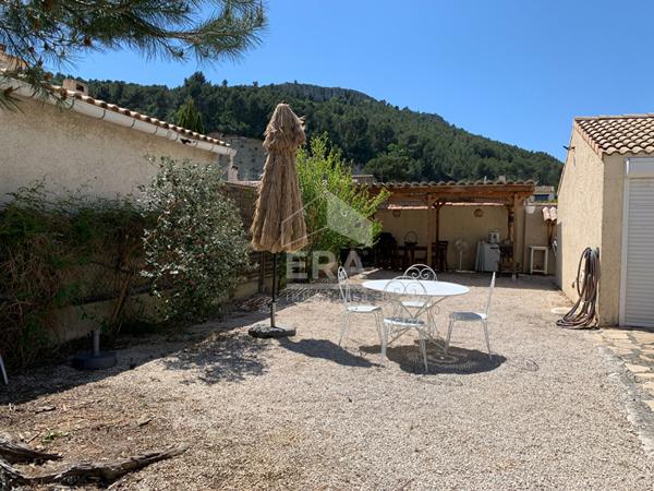 A VENDRE ROQUEFORT-LA -BEDOULE MAISON T3 DE  77 M² PLEIN PIED SUR 430 M² DE TERRAIN GARAGE