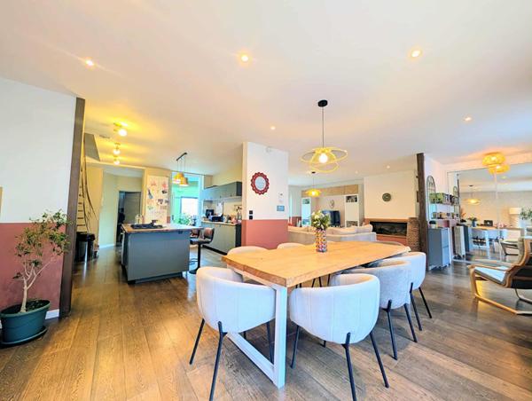 Jolie maison de 190m2 avec Jardin et garage