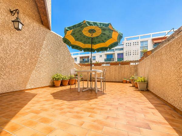 A VENDRE MARSEILLE 13014 BON SECOURS MAISON VILLA T4 TERRASSE GARAGE LOTISSEMENT