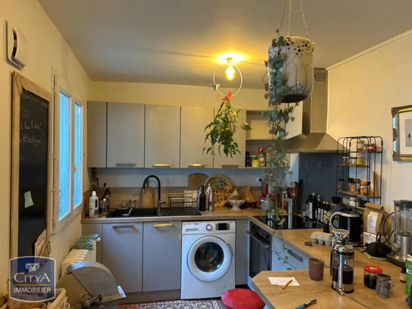 Appartement à louer 4 pièces 86.2m²