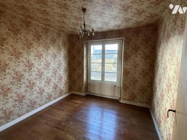 MAISON  MITOYENNE 3 CHAMBRES GARAGE JARDIN A RENOVER SAINT MALO PARAME 