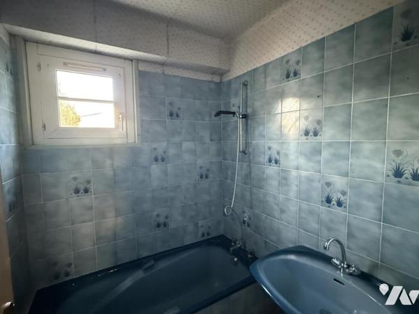 MAISON  MITOYENNE 3 CHAMBRES GARAGE JARDIN A RENOVER SAINT MALO PARAME 