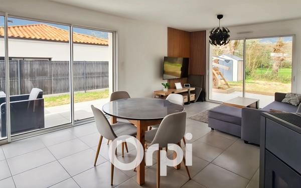 Maison à vendre    4 pièces • 81,11 m2 La Chaize-le-Vicomte