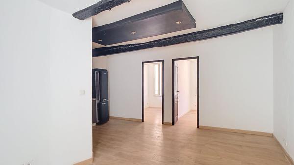 A lourer appartement T3 avec terrasse à Carpentras