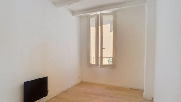 A lourer appartement T3 avec terrasse à Carpentras