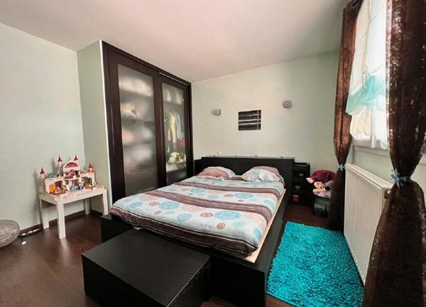 Maison à vendre    5 pièces •  Froges