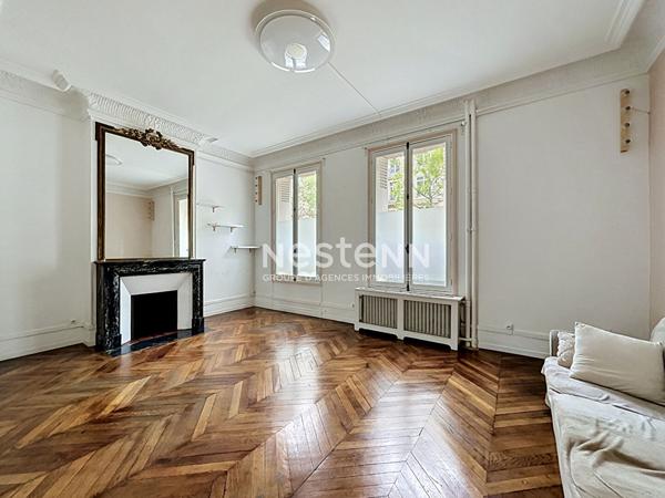 A vendre - Paris 17 - Appartement - 38m2 - boulevard Malesherbes - charme de l'ancien - cave