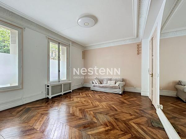 A vendre - Paris 17 - Appartement - 38m2 - boulevard Malesherbes - charme de l'ancien - cave