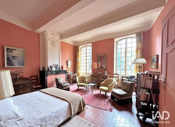 Maison à vendre 17 pièces 690 m² Uzès