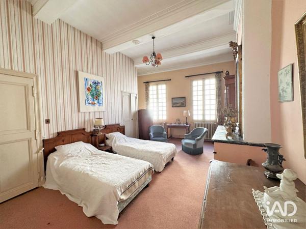 Maison à vendre 17 pièces 690 m² Uzès