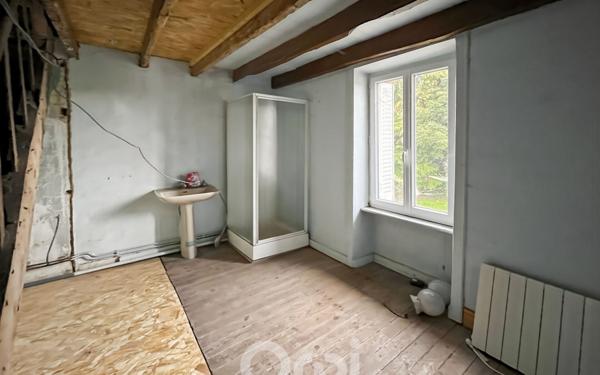 Maison à vendre    2 pièces • 48 m2 Saint-Symphorien-sur-Couze