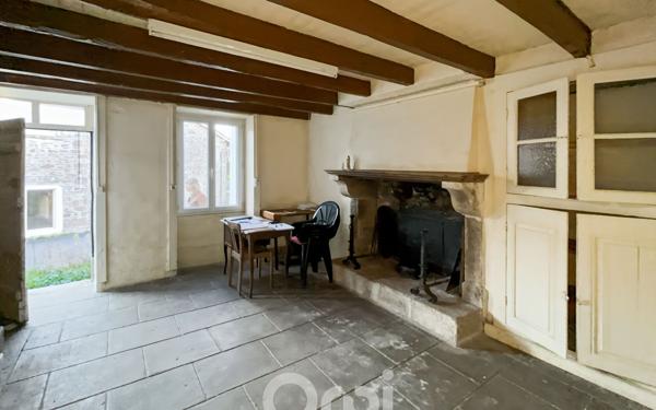 Maison à vendre    2 pièces • 48 m2 Saint-Symphorien-sur-Couze