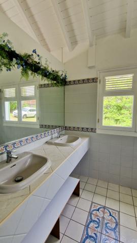 À VENDRE À GOYAVE – MAISON 3 CHAMBRES SUR 1 971 M² DE TERRAIN