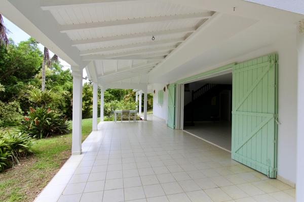 À VENDRE À GOYAVE – MAISON 3 CHAMBRES SUR 1 971 M² DE TERRAIN