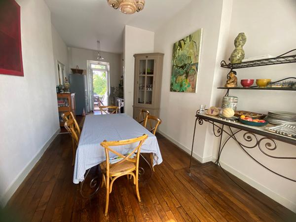 Maison  9 pièces 199 m2