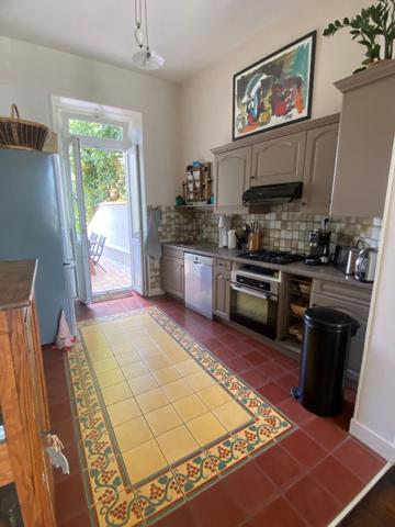 Maison  9 pièces 199 m2