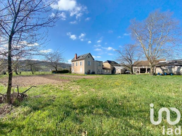 Maison 6 pièces de 141 m² à Terrasson-Lavilledieu (24120)