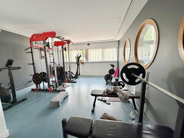 Achat 1 Pieces 19 95000 Cergy idf5700