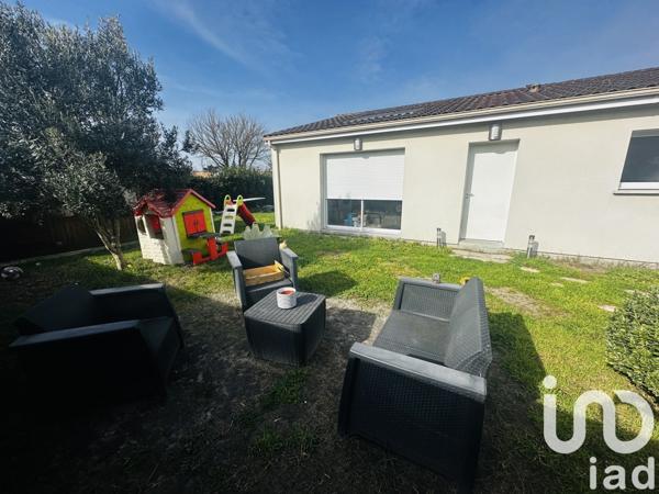 Maison 4 pièces de 92 m² à Macau (33460)