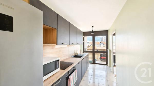 Appartement F4 à vendre  5 pièces - 83,39 m 2   CHAMBERY  - 73