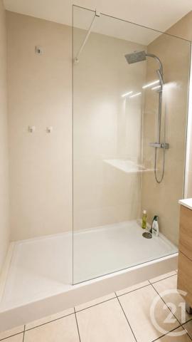 Appartement F4 à vendre  5 pièces - 83,39 m 2   CHAMBERY  - 73
