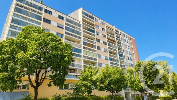 Appartement F4 à vendre  5 pièces - 83,39 m 2   CHAMBERY  - 73