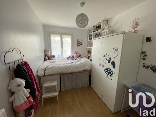 Maison traditionnelle 7 pièces de 146 m² à Les Herbiers (85500)