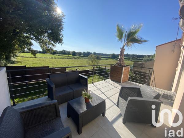 Maison traditionnelle 7 pièces de 146 m² à Les Herbiers (85500)