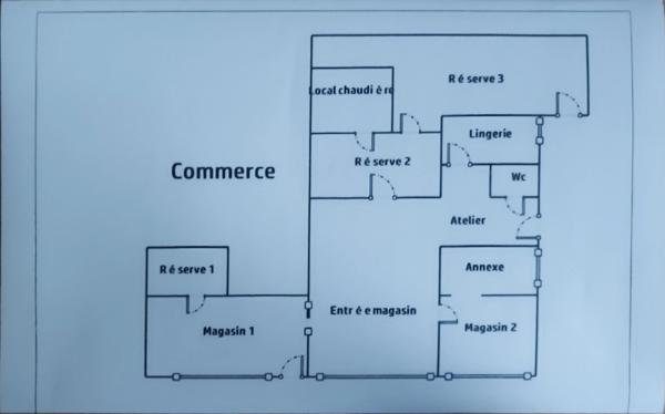IMMEUBLE composé d'une Maison de 6 pièces et d'un local commercial à MONTSURS (53)