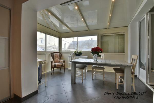 IMMEUBLE composé d'une Maison de 6 pièces et d'un local commercial à MONTSURS (53)