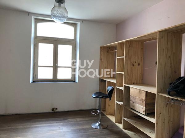 Maison spacieuse à vendre à PÉRONNE (80200).