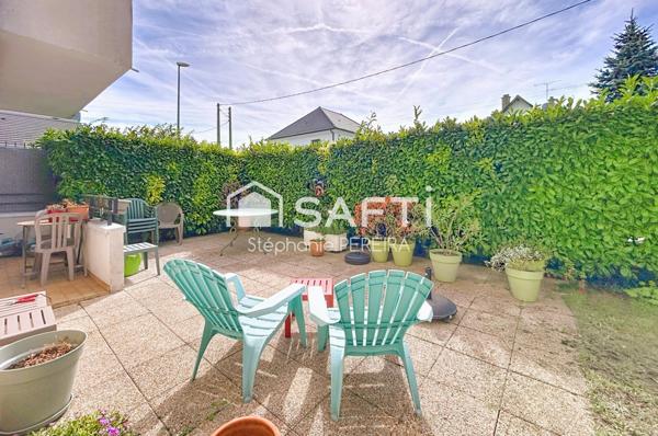 Appartement avec terrasse, jardin et double-box